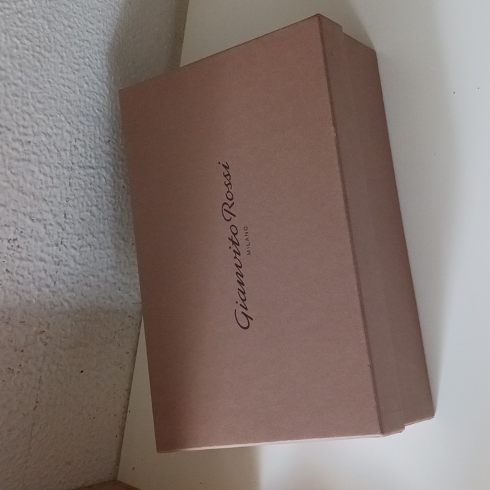 NWT Gianvito Rossi Velluto Violet Plexi Pump Size 37.5 - Picture 14 of 15